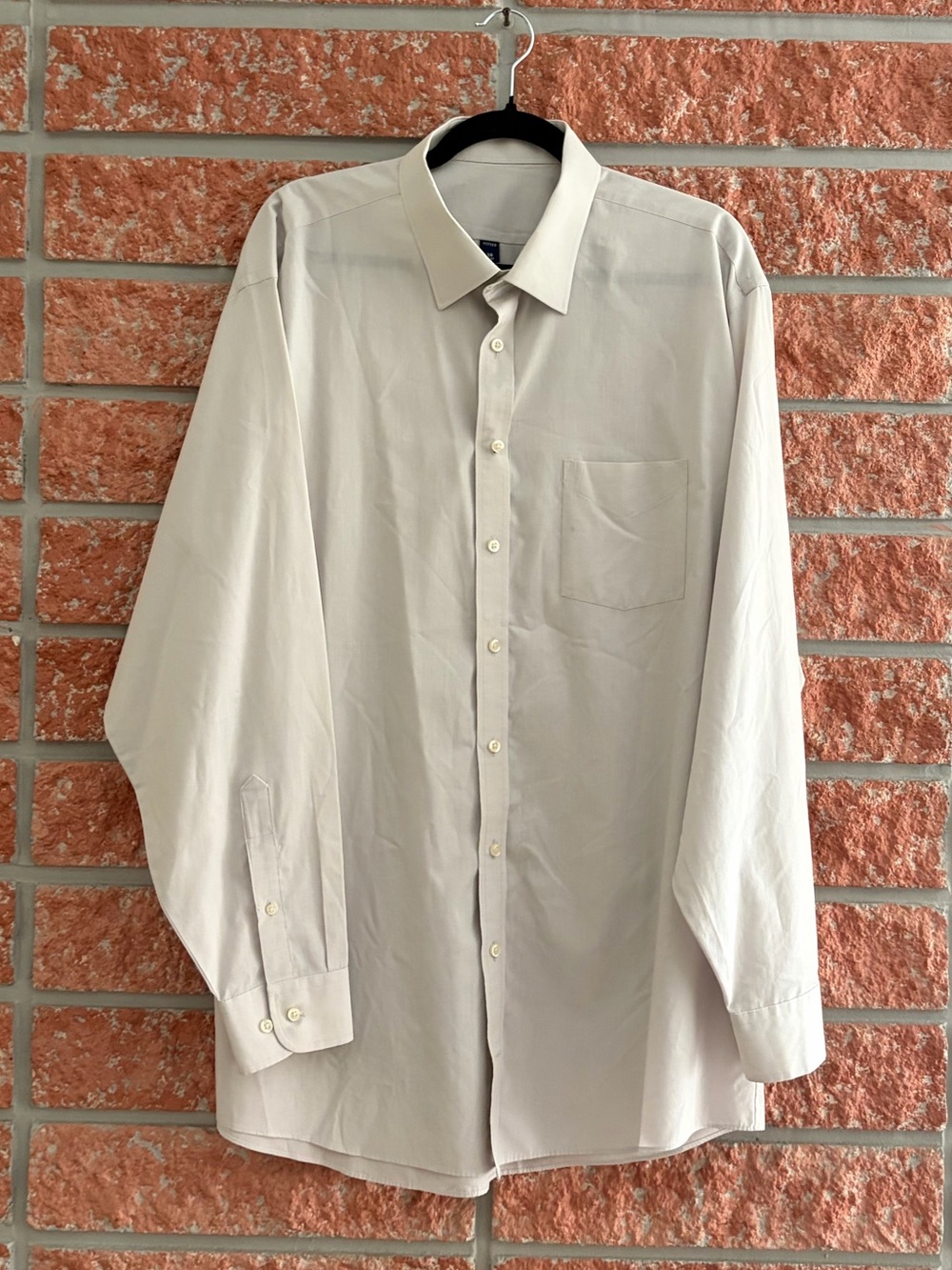Classic Men's Long-Sleeve Dress Shirt - Light gray